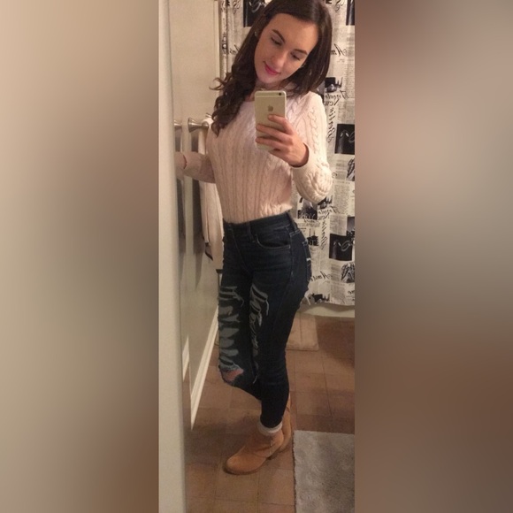 Sweater - Picture 5 of 5